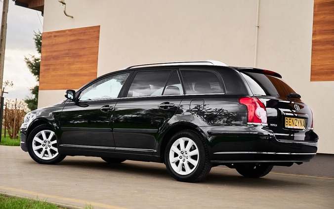 Toyota Avensis cena 24900 przebieg: 164500, rok produkcji 2007 z Sokółka małe 781